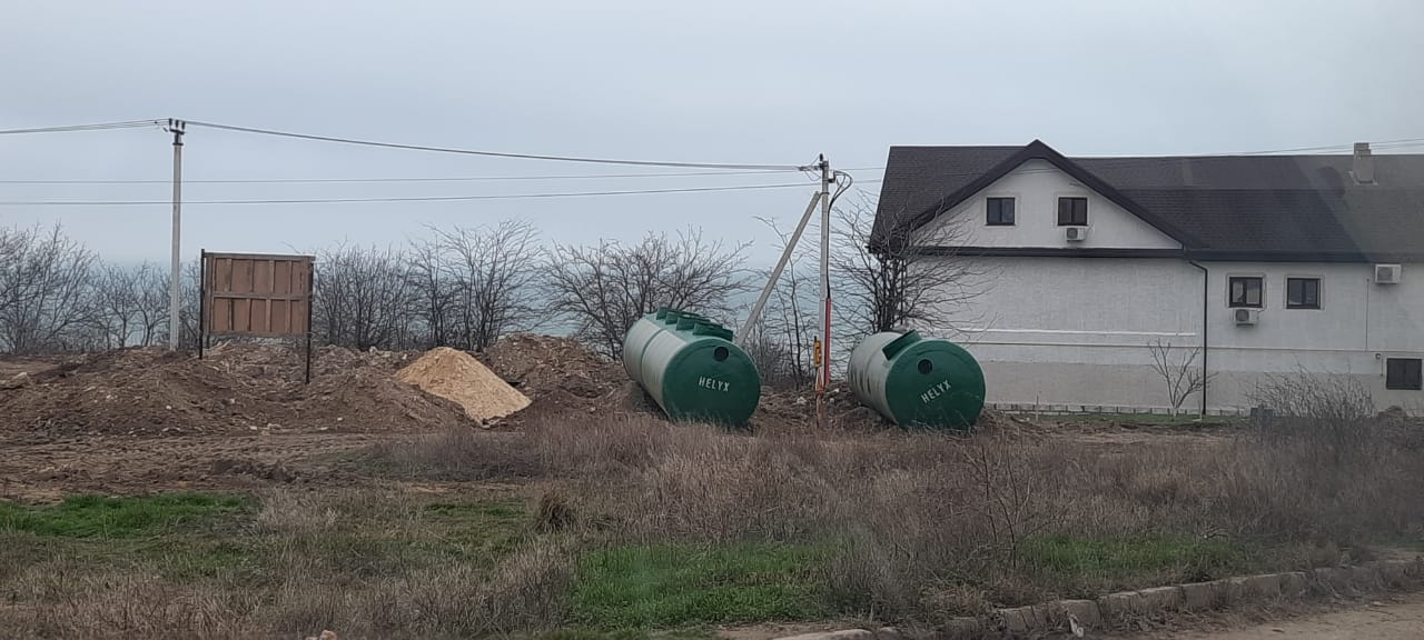https://simferopol.emkosti-kryma.ru/wp-content/uploads/sites/12/2021/06/ustanovka-livnevyh-ochistnyh-sooruzhenij-v-edinom-korpuse-kerch-9.jpeg